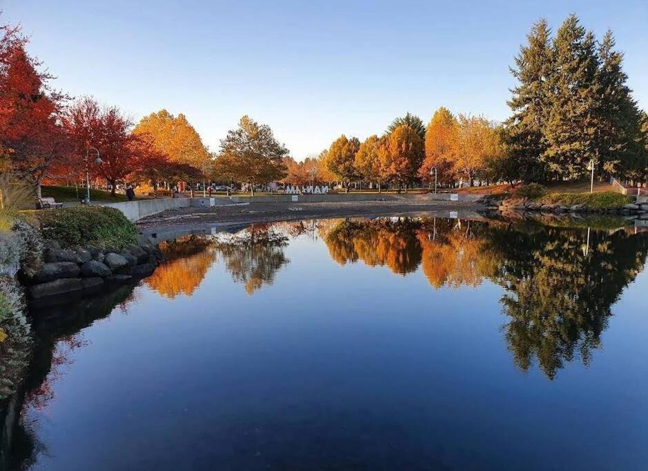 Вилла Nature Lovers' Paradise Нанаймо Экстерьер фото